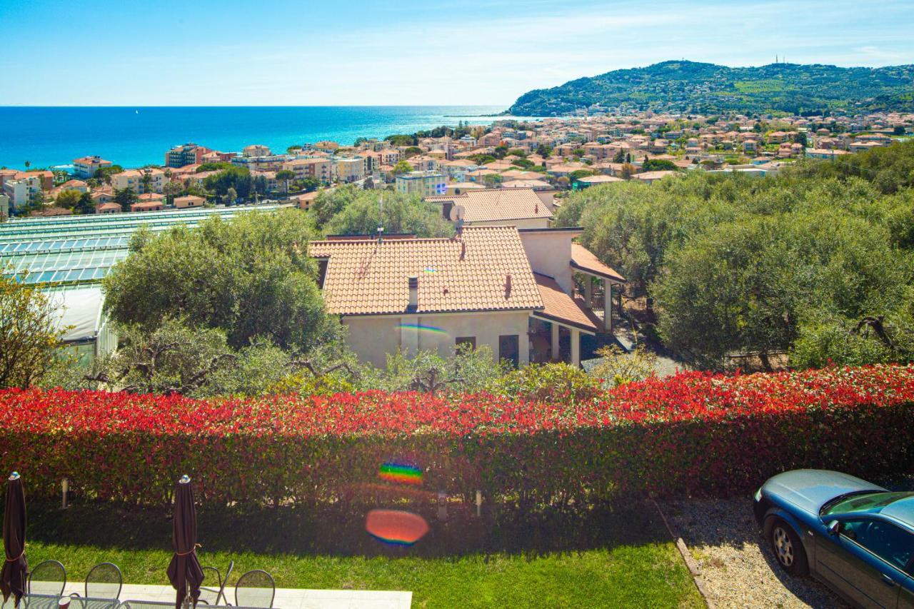 Appartamenti Villa Il Poggiolo Диано-Марина Экстерьер фото