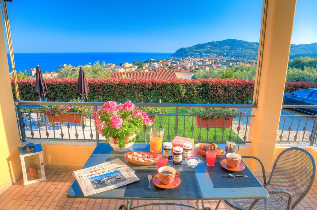 Appartamenti Villa Il Poggiolo Диано-Марина Экстерьер фото