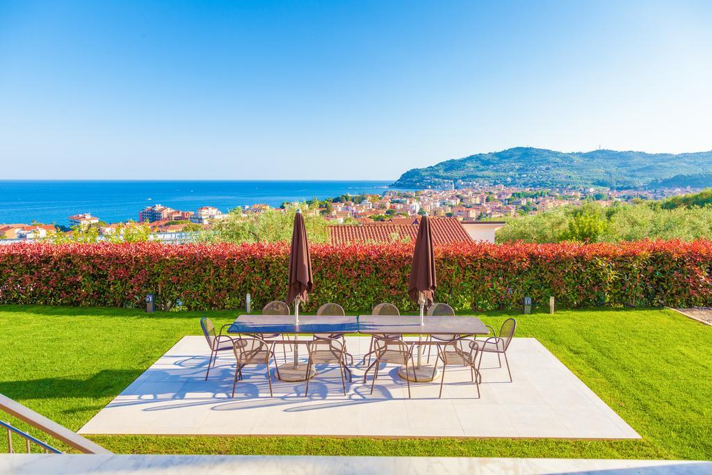 Appartamenti Villa Il Poggiolo Диано-Марина Экстерьер фото