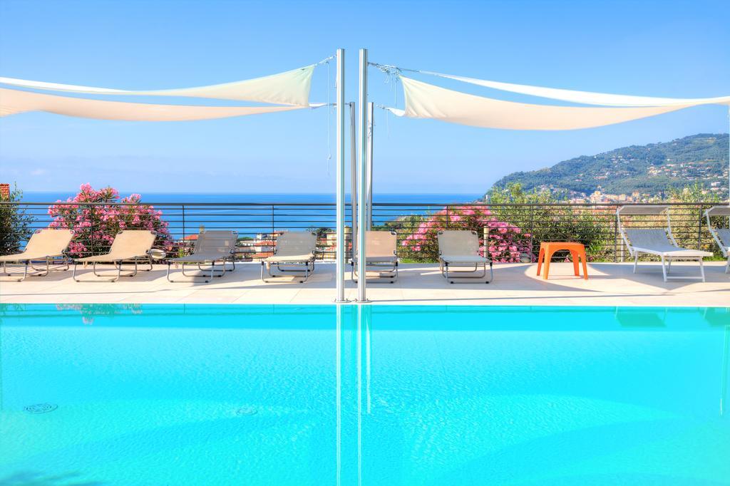 Appartamenti Villa Il Poggiolo Диано-Марина Экстерьер фото