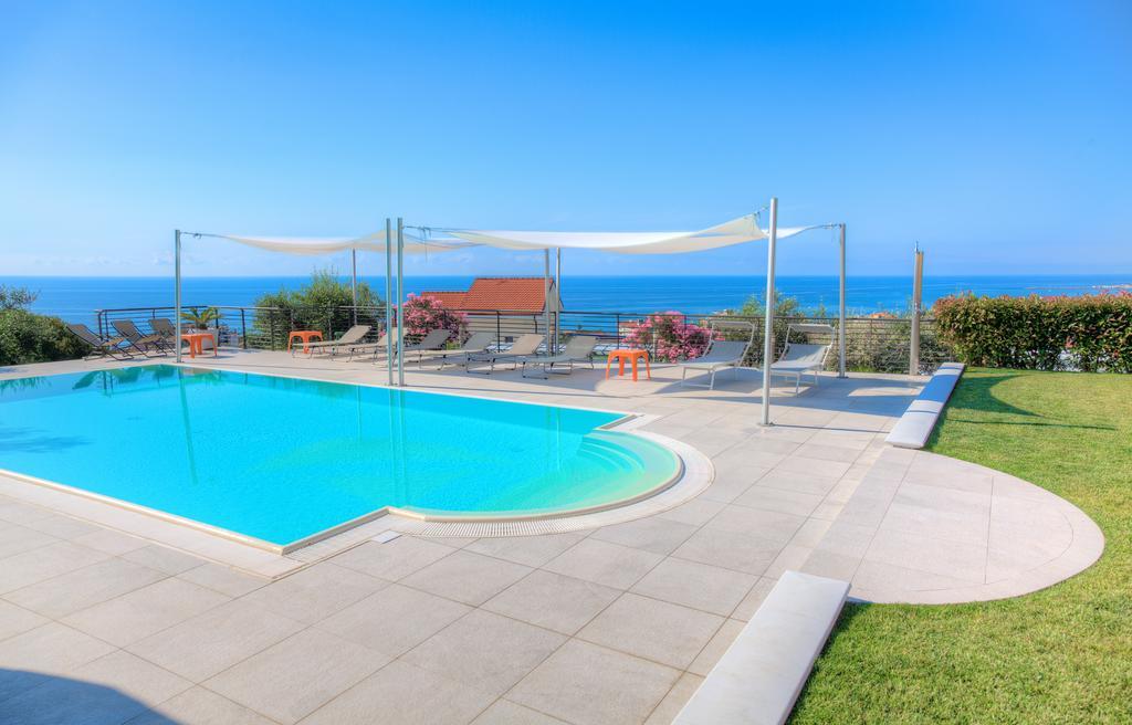Appartamenti Villa Il Poggiolo Диано-Марина Экстерьер фото