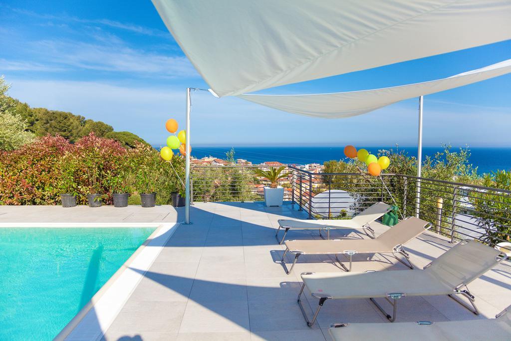Appartamenti Villa Il Poggiolo Диано-Марина Экстерьер фото